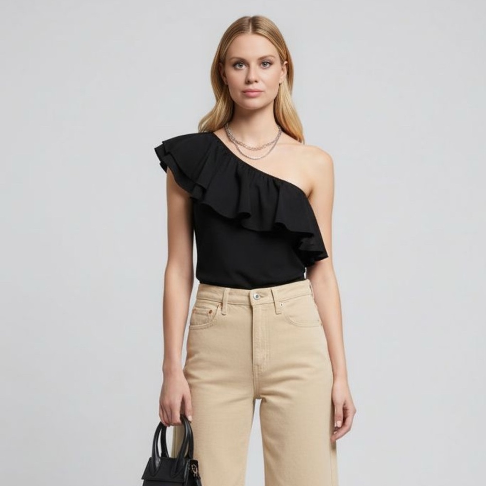 NYTT Black One-Sleeve Asymmetrical Ruffle Top Women’s Small